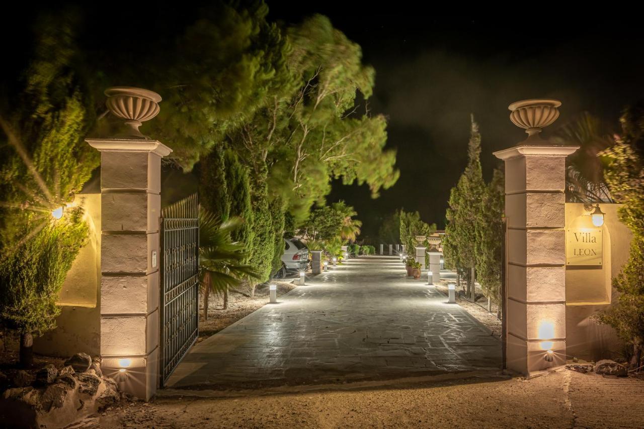 Villa Leon (Adults Only) Vourvoúlos エクステリア 写真